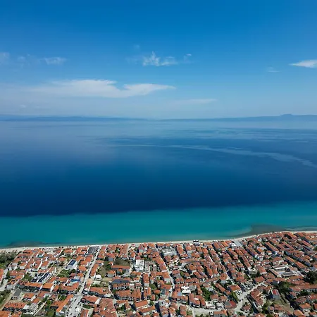 Alikanto 5 Bedrooms 5 Bathrooms Luxury House With Pool