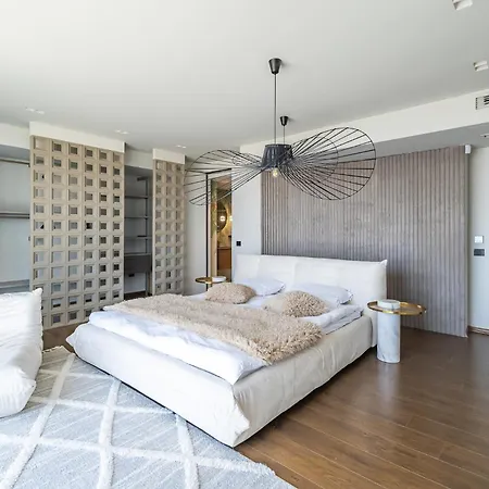 Alikanto 5 Bedrooms 5 Bathrooms Luxury House With Pool Polychrono