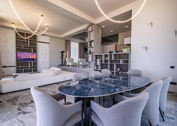 5 Bedrooms 5 Bathrooms Luxury House With Pool Polychrono
